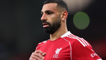 沙特欲加大力度引进萨拉赫，关键球员离队为利物浦球星打开大门